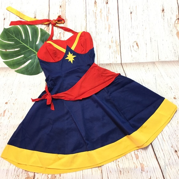 New Captain Marvel Her Universe Cosplay Dress - Picture 8 of 8